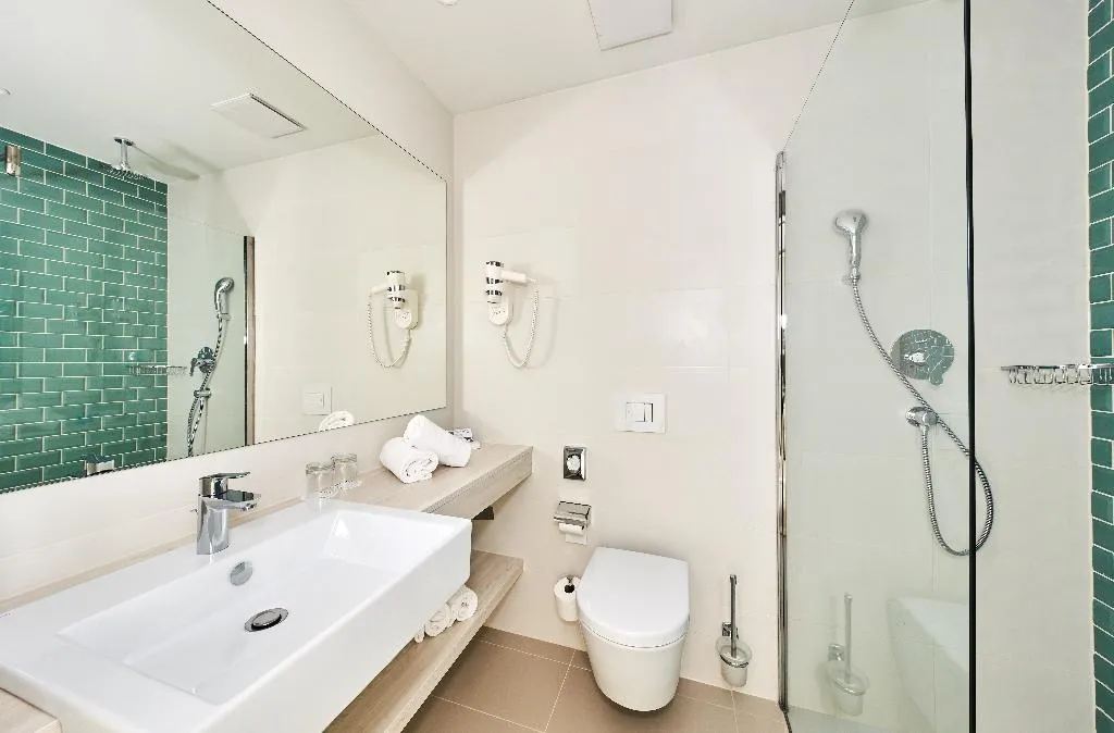 DOUBLE SUPERIOR PARK VIEW Room, Hotel Sipar Plava Laguna, Istria