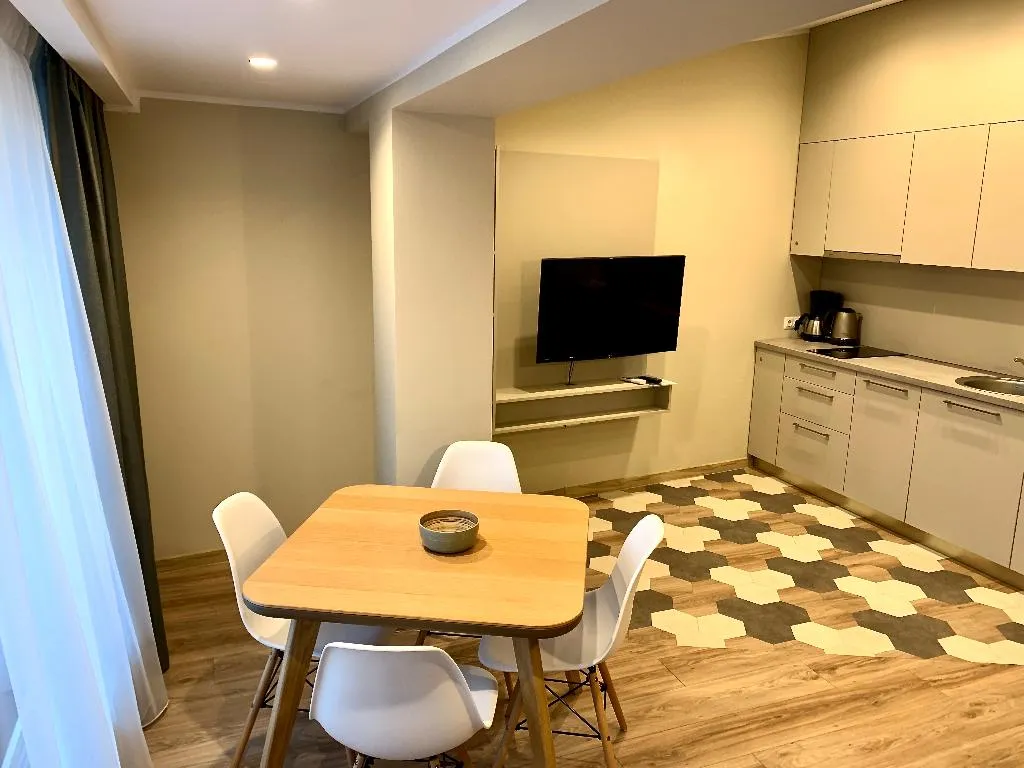 APARTMENT WITH BALCONY Room, Riga Lux Apartments - Ernesta, Riga