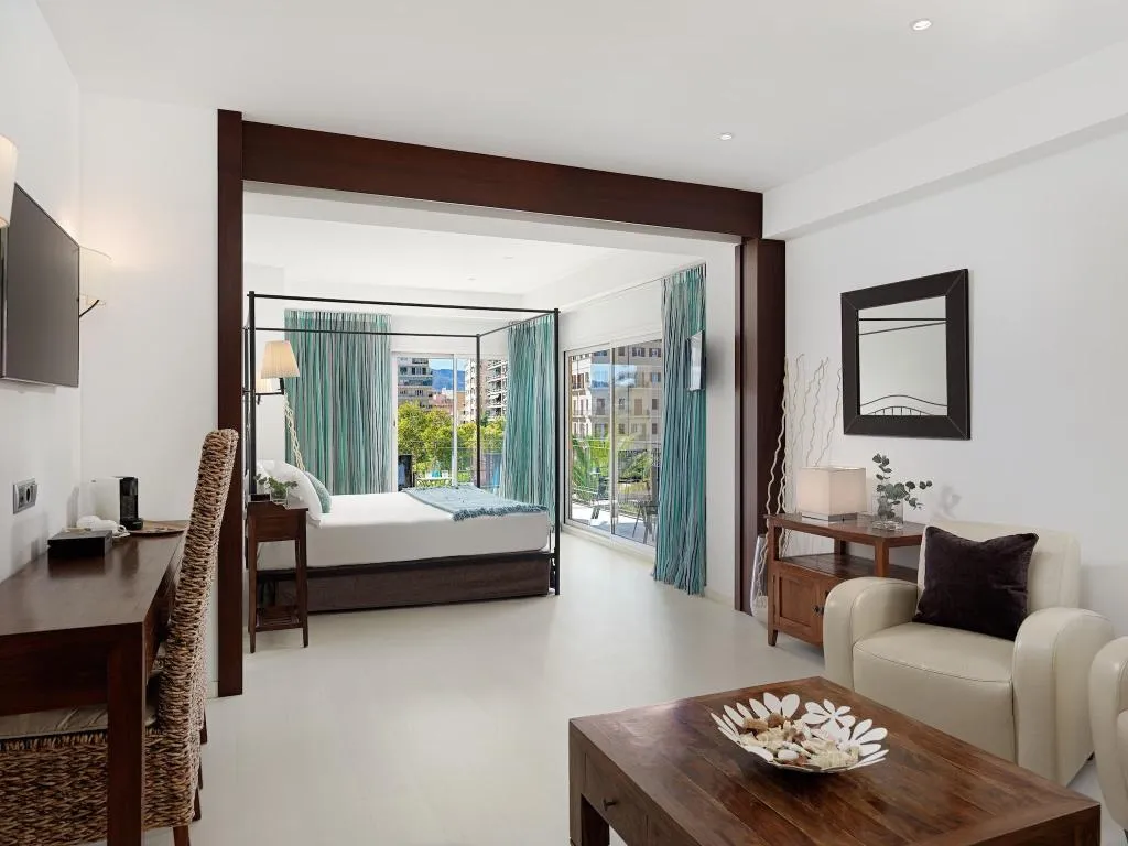 SUITE CLASSIC KING BED Room, Hotel Saratoga, Majorca