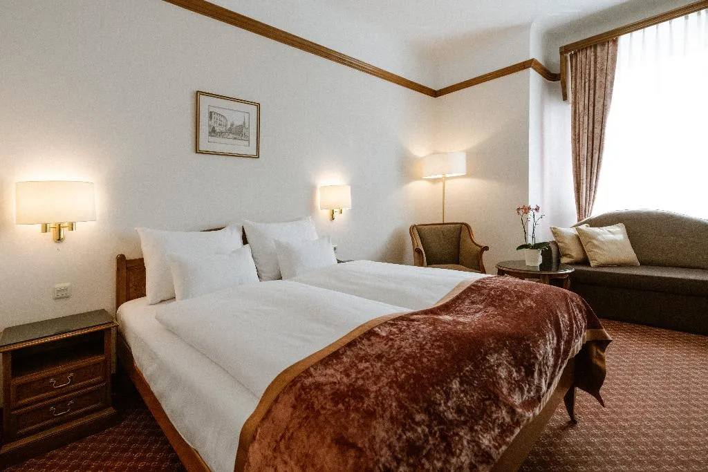 DOUBLE GRAND Room, City Central Hotel, Vienna