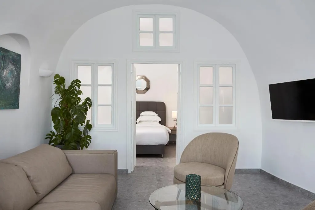 VILLA THREE BEDROOMS WITH PRIVATE POOL Room, Canaves Elefas Villas, Santorini
