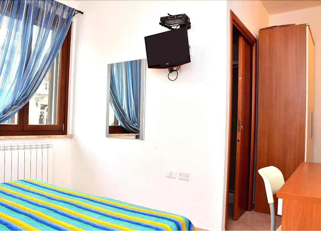 Room, Il Nespolo Fiorito, Olbia