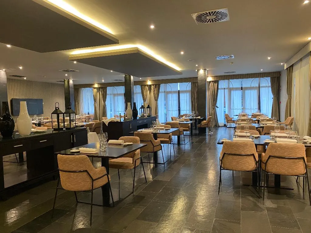 Restaurant, Parador de la Seu d'Urgell, Costa Brava