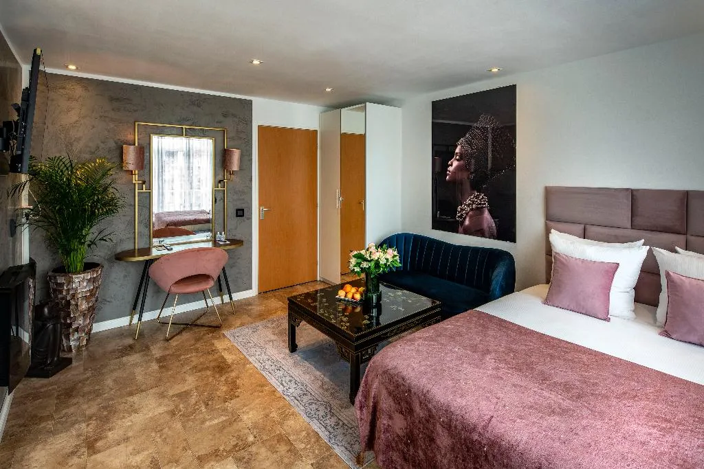 STUDIO DELUXE WITH BALCONY Room, Hotel Jupiter, Amsterdam