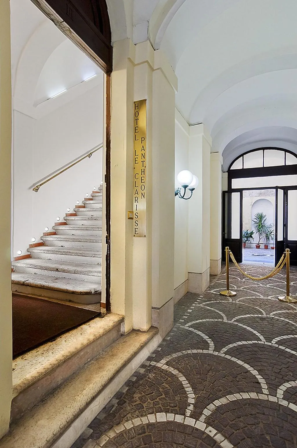 General view, Hotel Le Clarisse Al Pantheon, Rome
