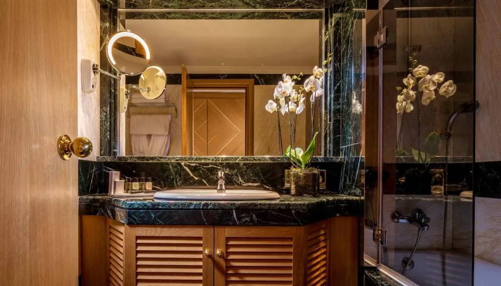 SUITE WITH VIEWS Room, Divani Caravel, Athens