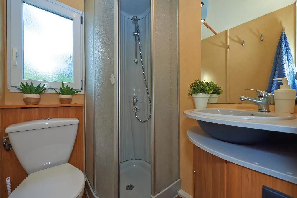 MOBILE HOME CAPACITY 2 Room, Baia Domizia Camping Village, Naples