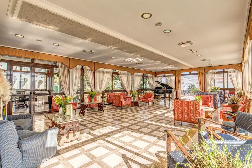 Bar, Villa Romita, Naples