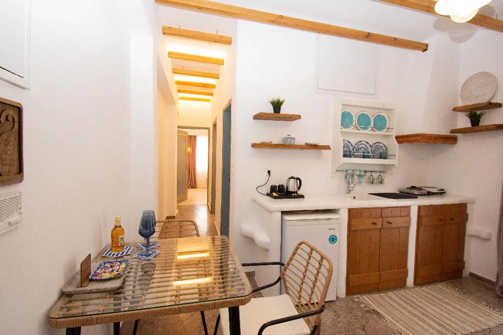 APARTMENT TWO BEDROOMS ONE BATHROOM Room, OV Suites, Crete