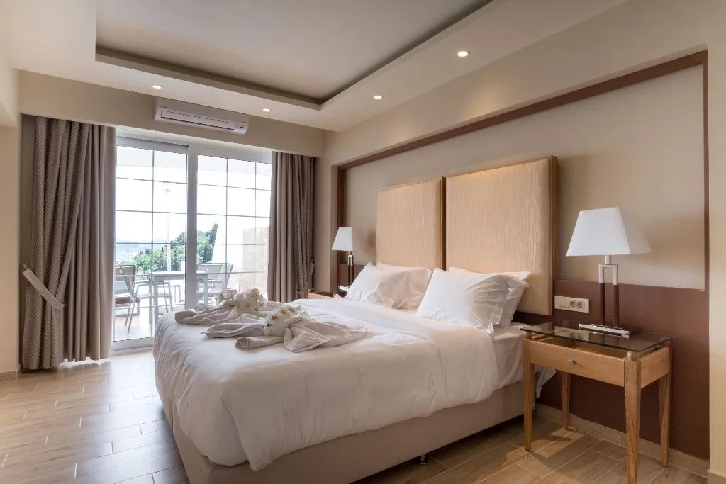 SUITE SEA VIEW WITH PRIVATE POOL Room, Avalon Palace Hotel by GHH, Zante