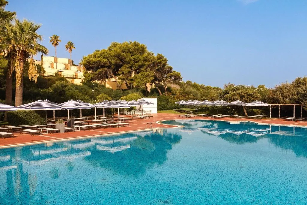 Pool, Mangia’s Brucoli Sicily Autograph Collection, Catania