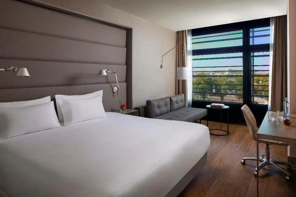 DOUBLE SUPERIOR Room, NH Sevilla Plaza de Armas, Seville