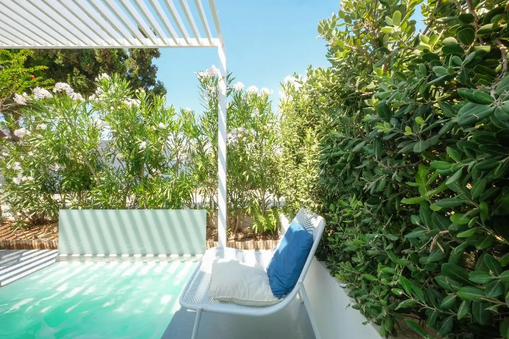 SUITE WITH JACUZZI Room, Relux Ios Hotel, Santorini