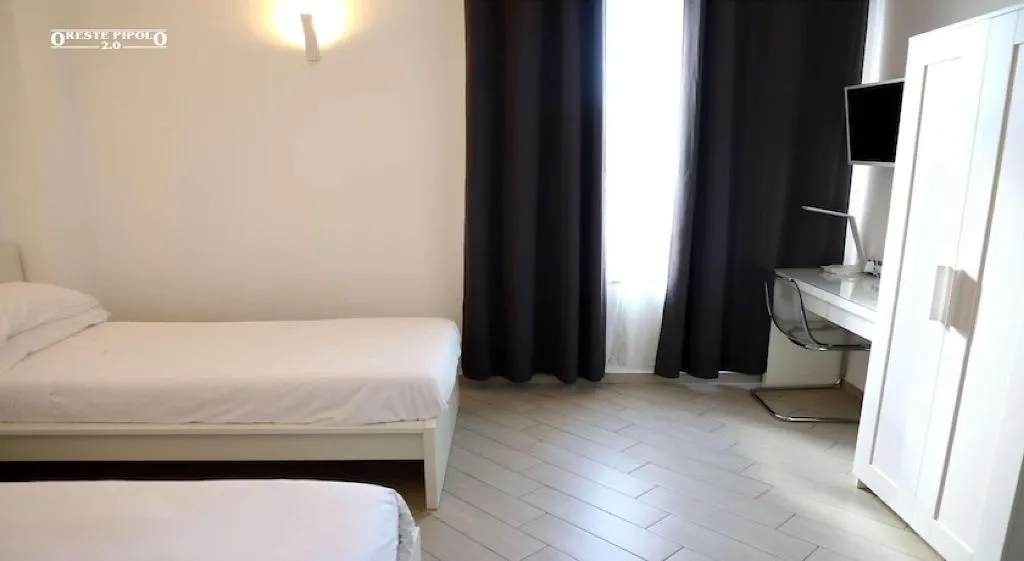 Room, Up Hotel, Naples