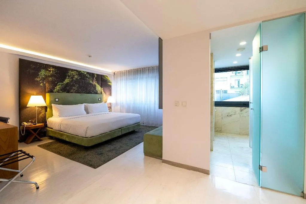 DOUBLE DELUXE Room, Doubletree by Hilton Lisbon - Fontana Park, Lisbon