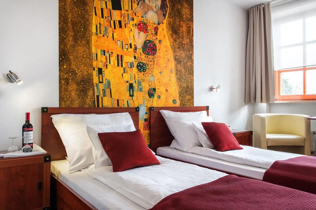 DOUBLE QUEEN SIZE BED Room, Hotel B.A.S. Villa Residence, Krakow