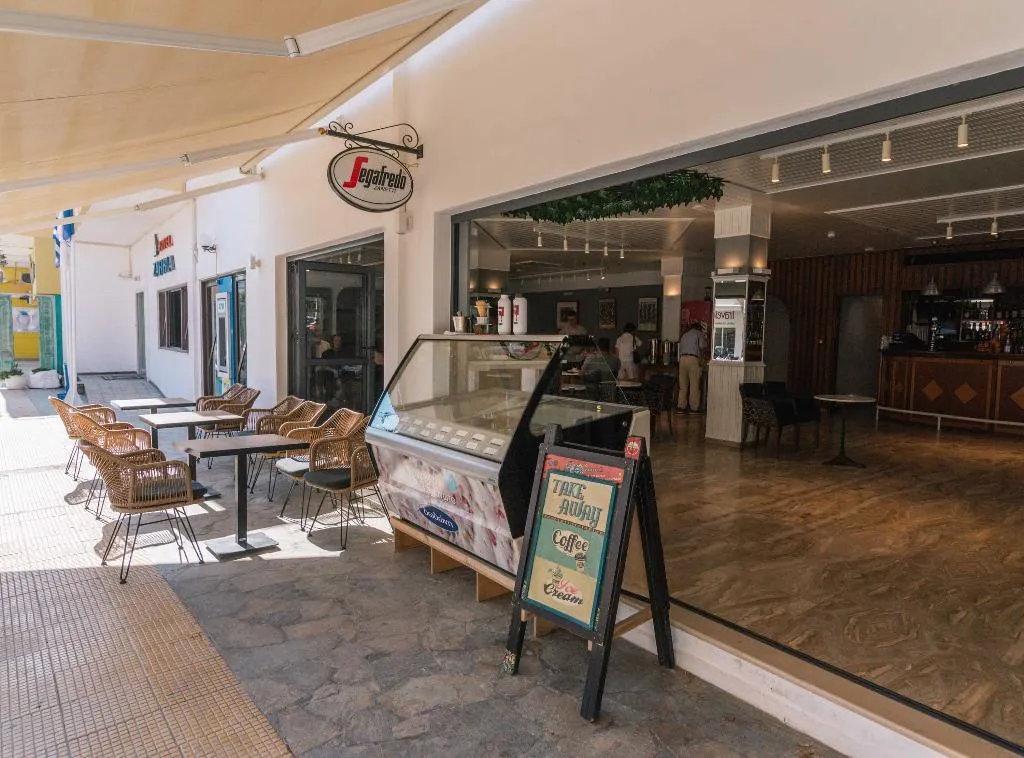 Bar, Zafiria, Crete