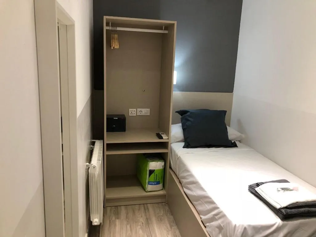 Room, Hostalin Madrid Atocha, Madrid