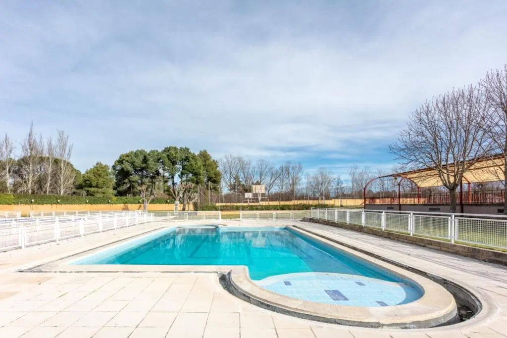 Pool, Crisol Regio, Madrid