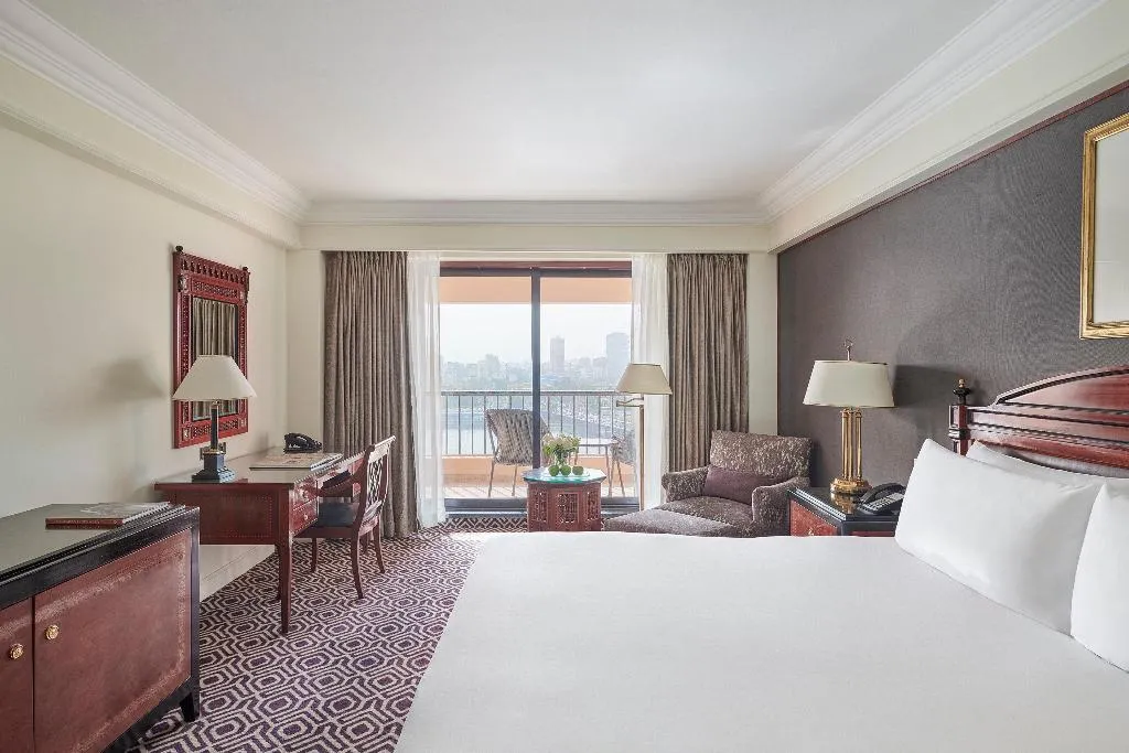 DOUBLE CLASSIC KING BED Room, Semiramis InterContinental Cairo, Cairo