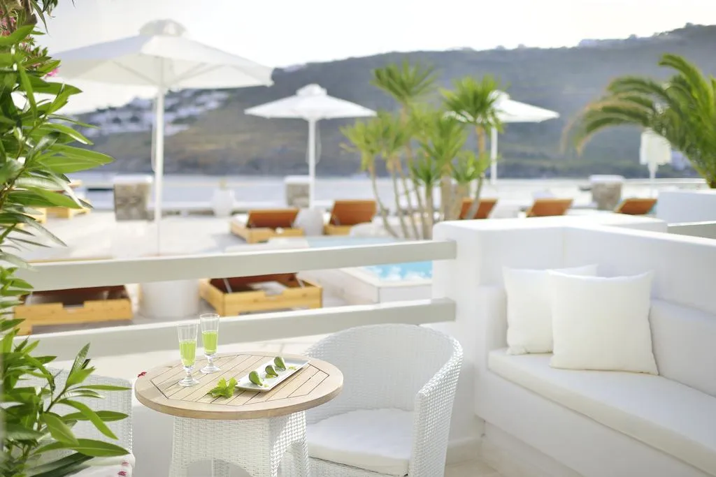 SUITE WITH JACUZZI Room, Nissaki Boutique Hotel, Mykonos