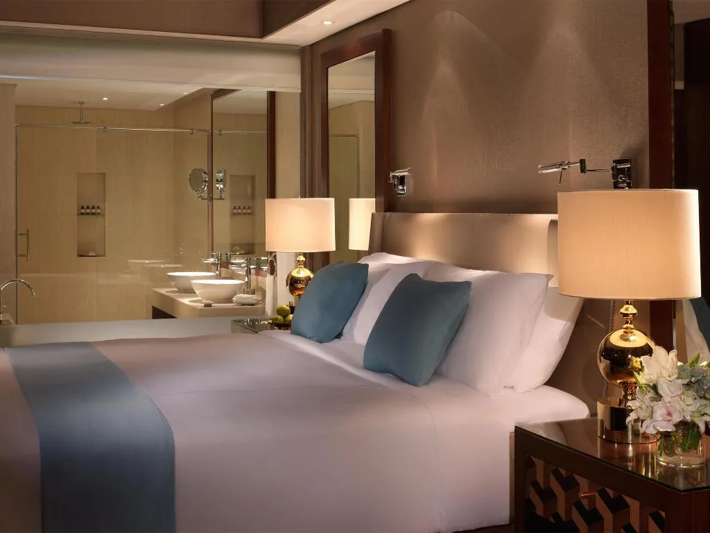 JUNIOR SUITE STANDARD Room, Fairmont Ajman, Dubai