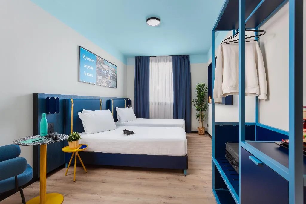 TWIN TWO BEDS Room, CX Naples Centrale, Naples