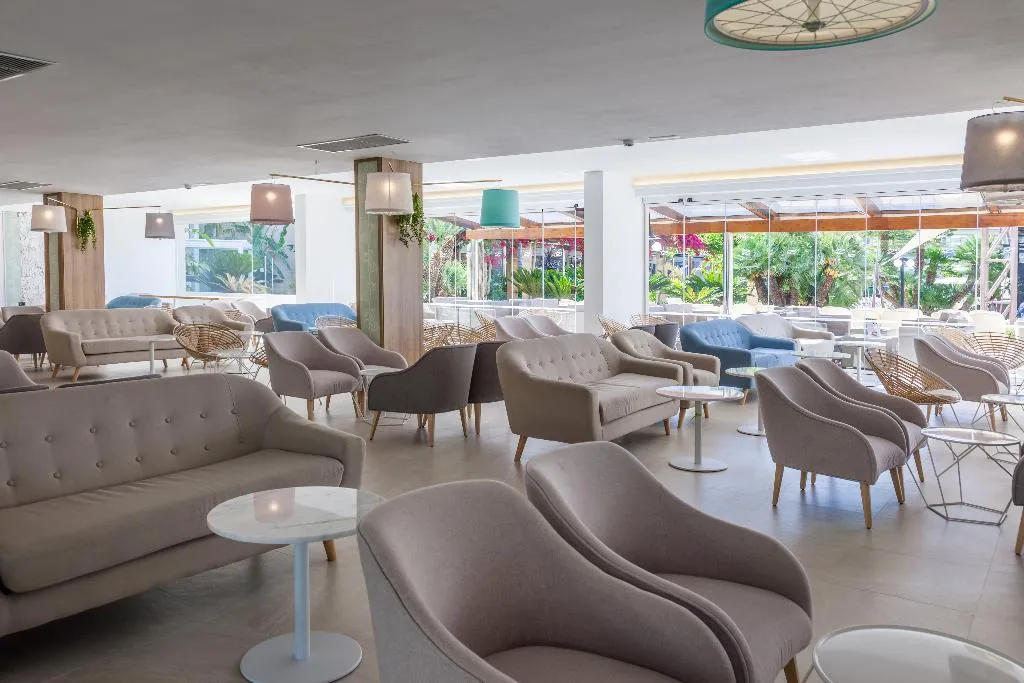 Bar, Zafiro Palmanova, Majorca