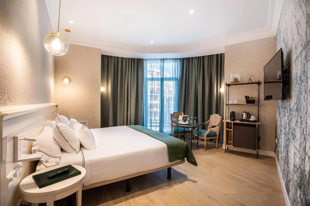 Room PREMIUM WITH VIEWS Room, Melia Plaza, Valencia