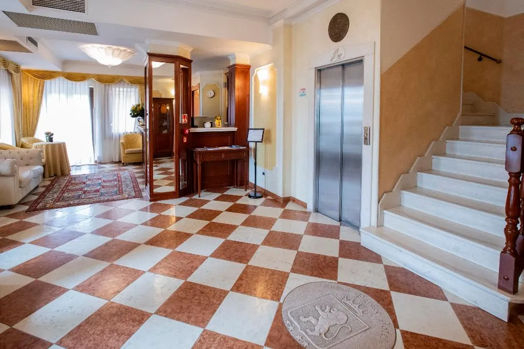 Lobby, Russo Palace, Venice