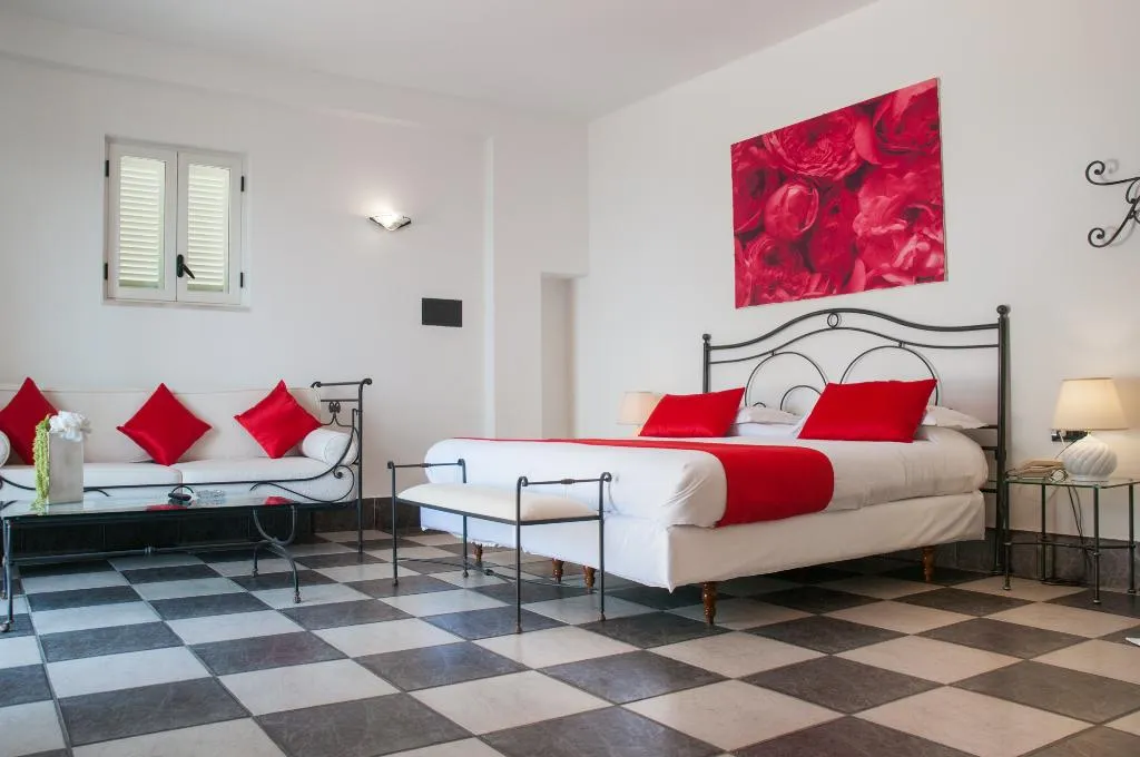 JUNIOR SUITE SEA VIEW Room, Borgo Romantica Resort & SPA, Naples