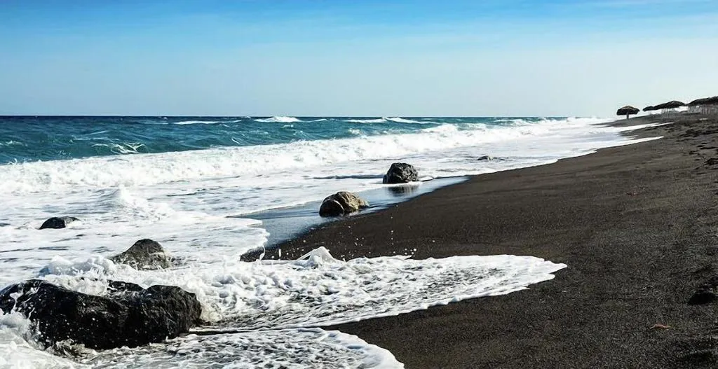 Beach, Kastro Suites, Santorini