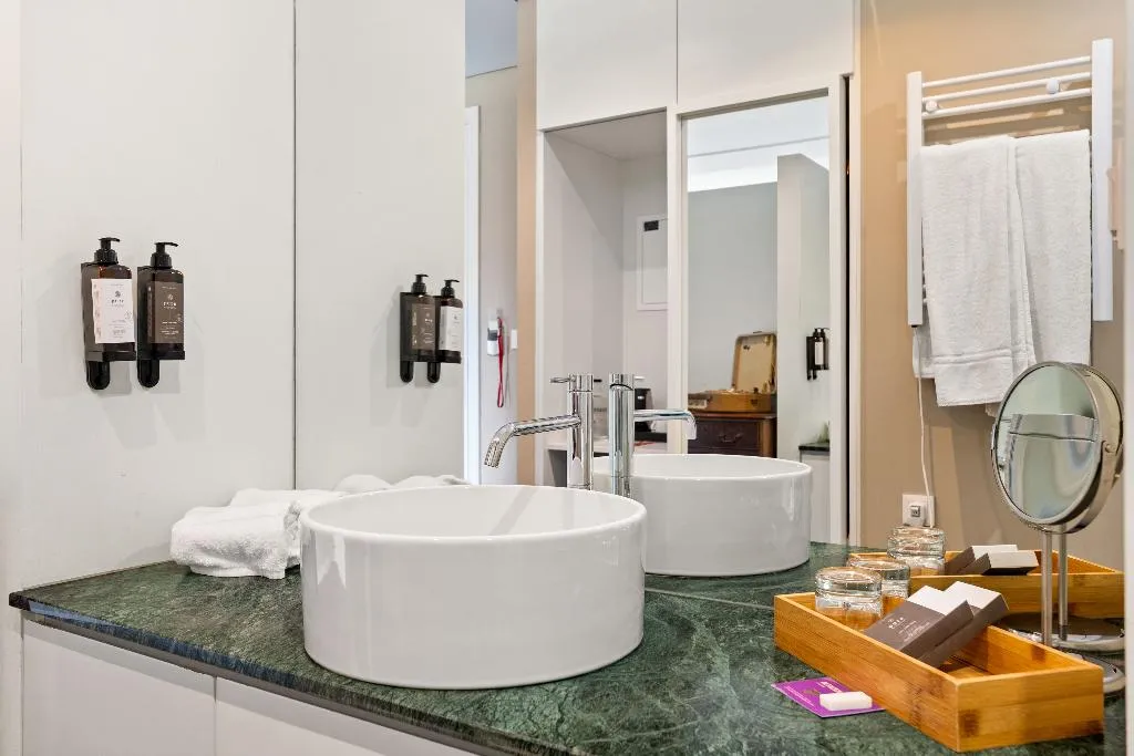 DOUBLE SUPERIOR WITH BALCONY Room, Jardim Da Batalha By Shiadu, Porto