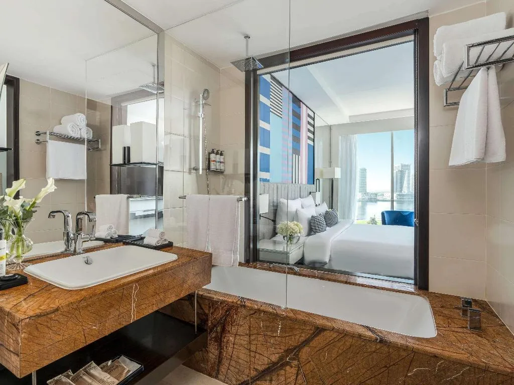 Room, Pullman Dubai Downtown, Dubai