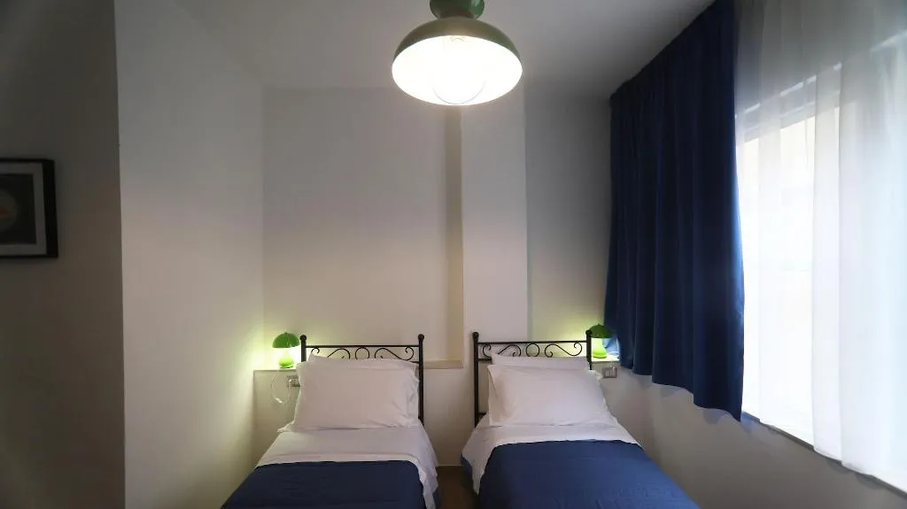 Room, 1970 Rooms, Naples