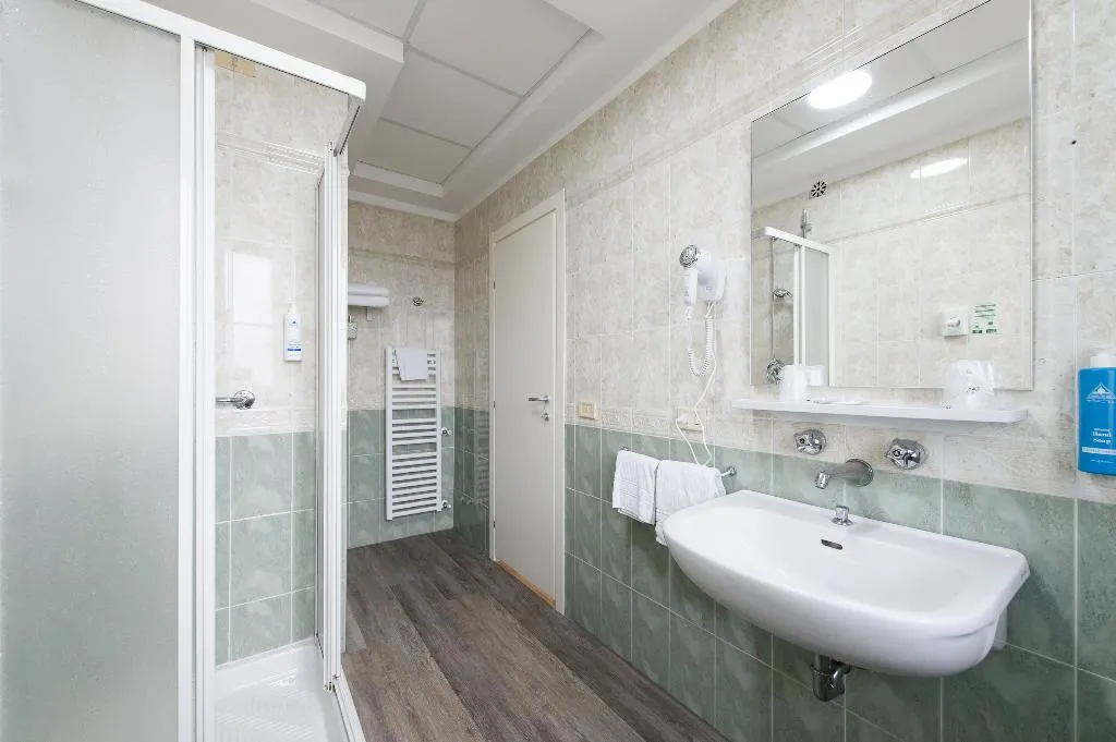 FAMILY ROOM CAPACITY 4 Room, Hotel Casa Tra Noi, Rome