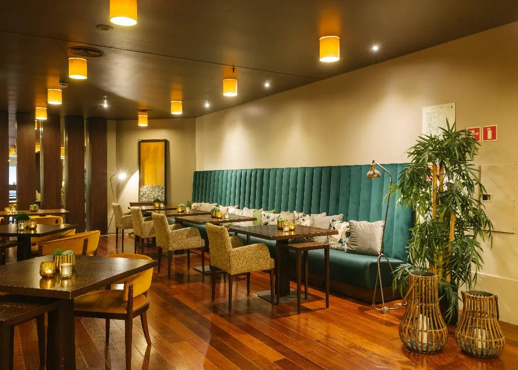 Restaurant, Gaia Residence, Porto