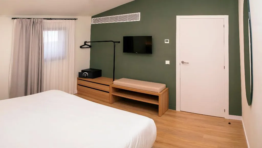 FAMILY ROOM STANDARD Room, Hotel Santanyi Port, Majorca