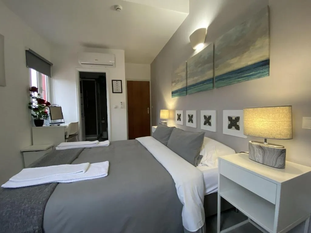 Room, Residencial Triunfo, Porto