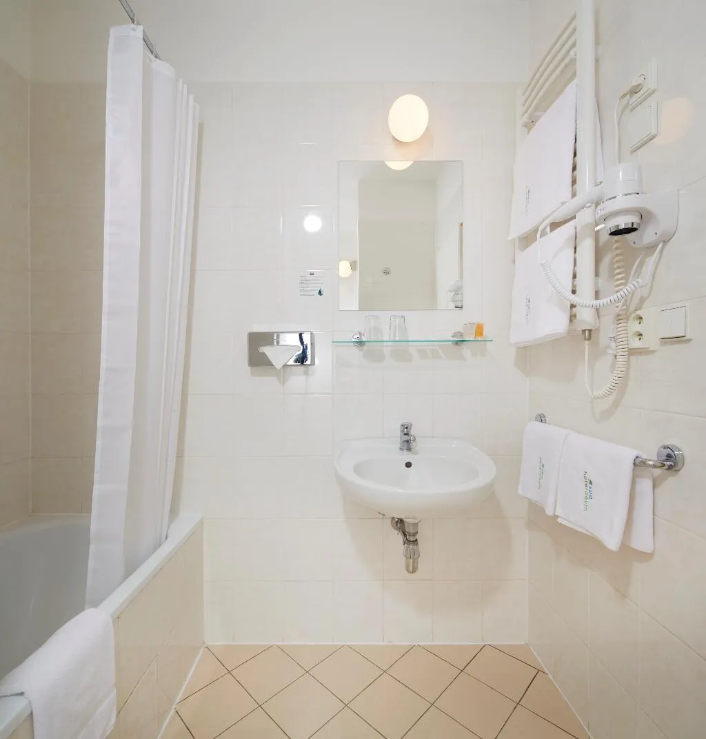 SINGLE SUPERIOR Room, Spa Hotel Devin, Prague