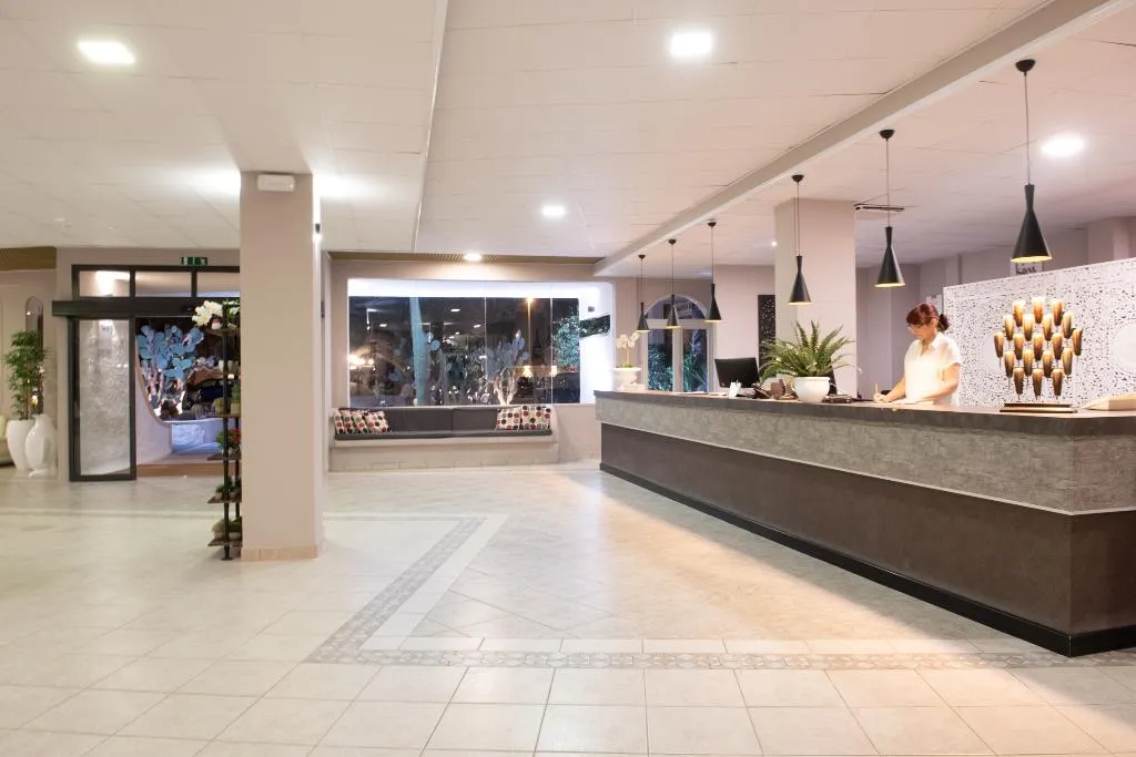 Lobby, Hotel Club Eloro, Catania