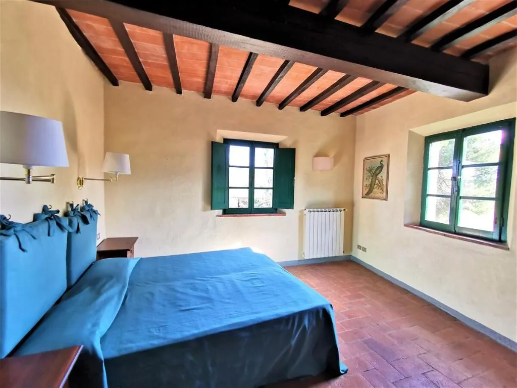 APARTMENT CAPACITY 7 Room, Relais BioFattoria al Bacío, Florence