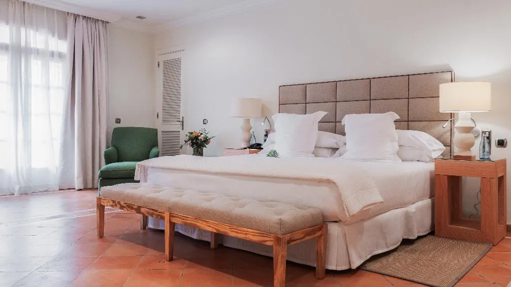 JUNIOR SUITE GARDEN VIEW Room, Bahia del Duque, Tenerife