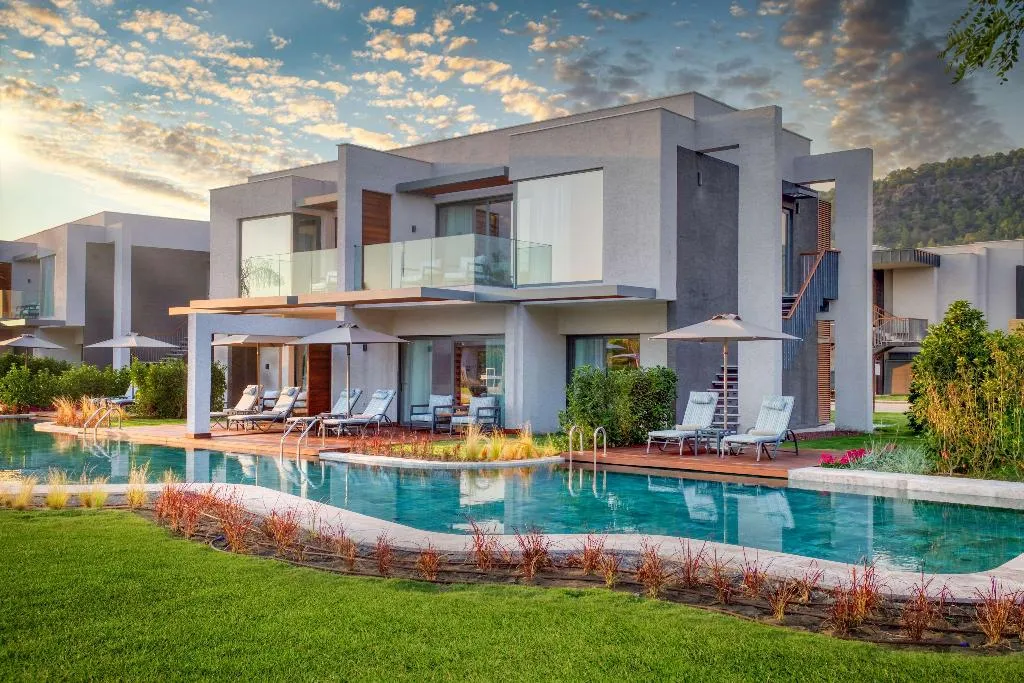 HOME POOL VIEW Room, Hilton Dalaman Sarigerme Resort and Spa, Dalaman