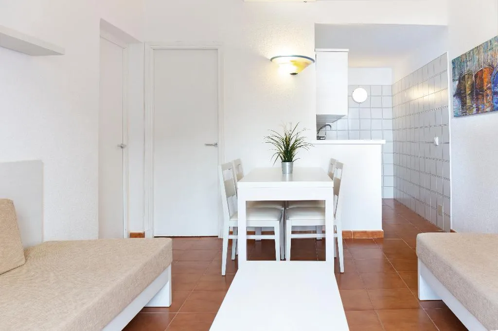 APARTMENT ONE BEDROOM Room, Alua Lago Park, Menorca