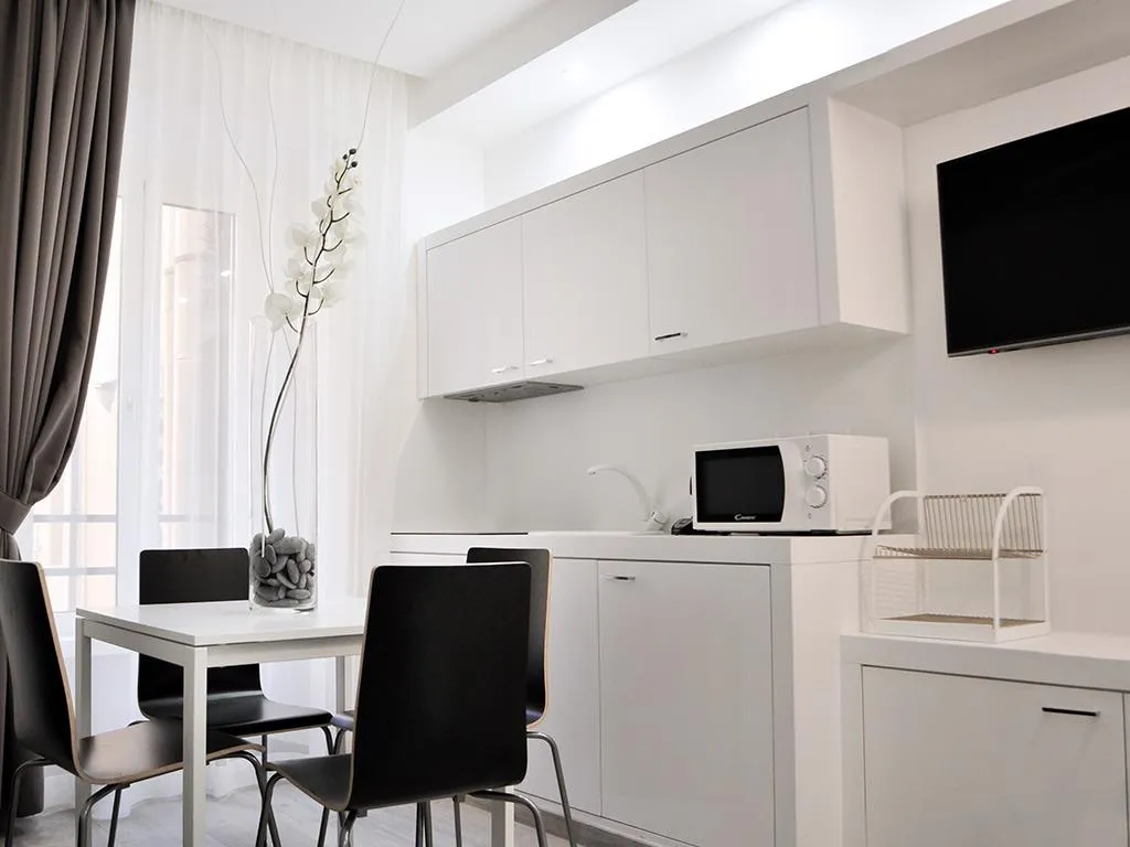 APARTMENT CAPACITY 2 Room, Lhp Suite Termini, Rome