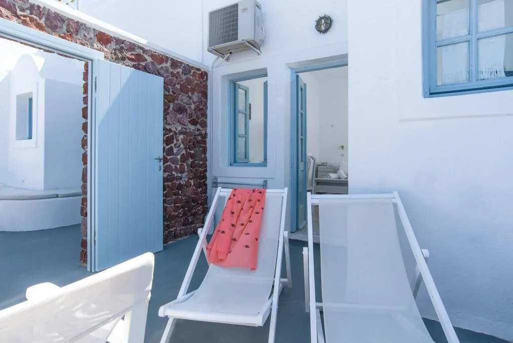 Terrace, Ilioperato Traditional Apartments, Santorini