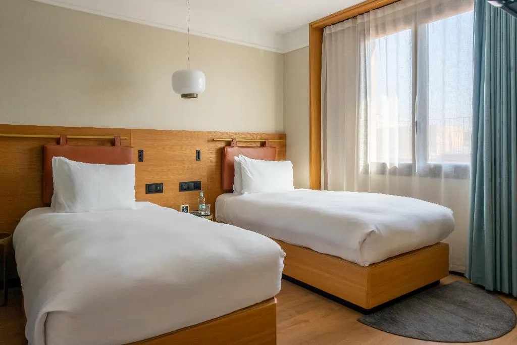 FAMILY ROOM STANDARD Room, Kimpton Vividora Hotel, Barcelona