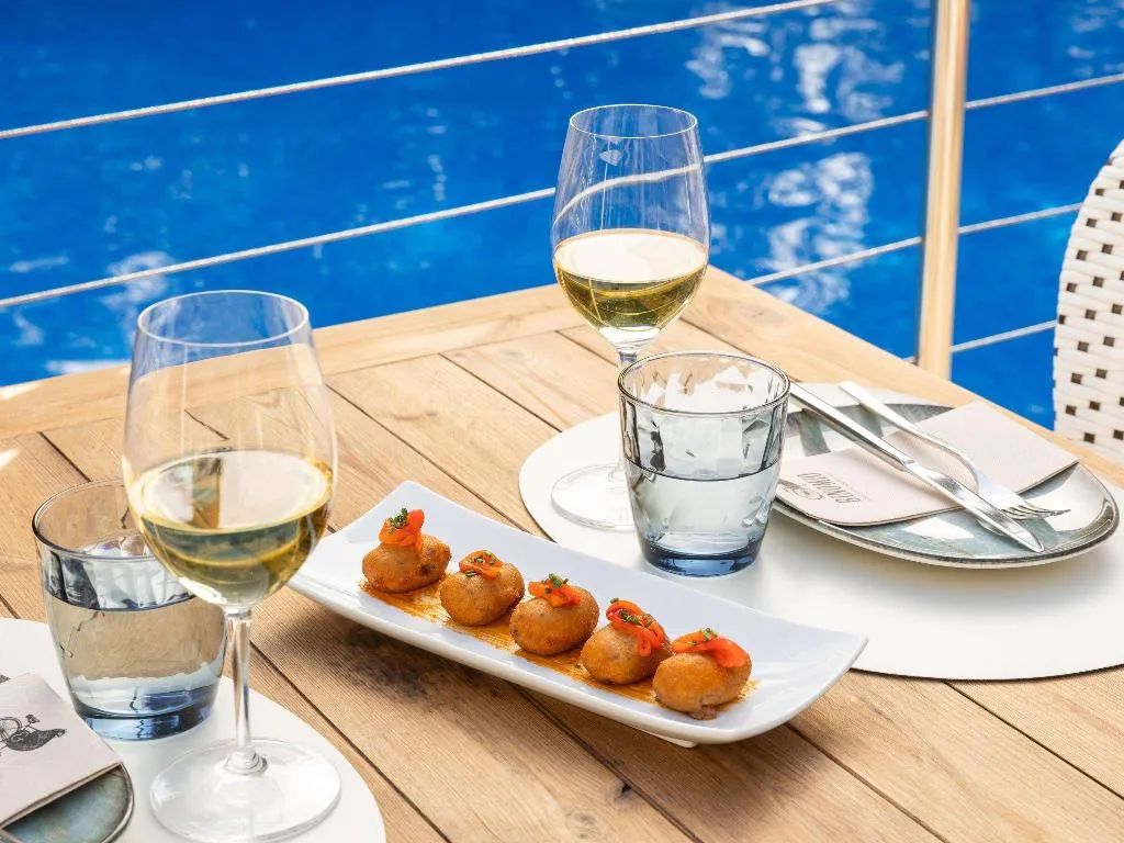Bar, Novotel Barcelona Cornella, Barcelona