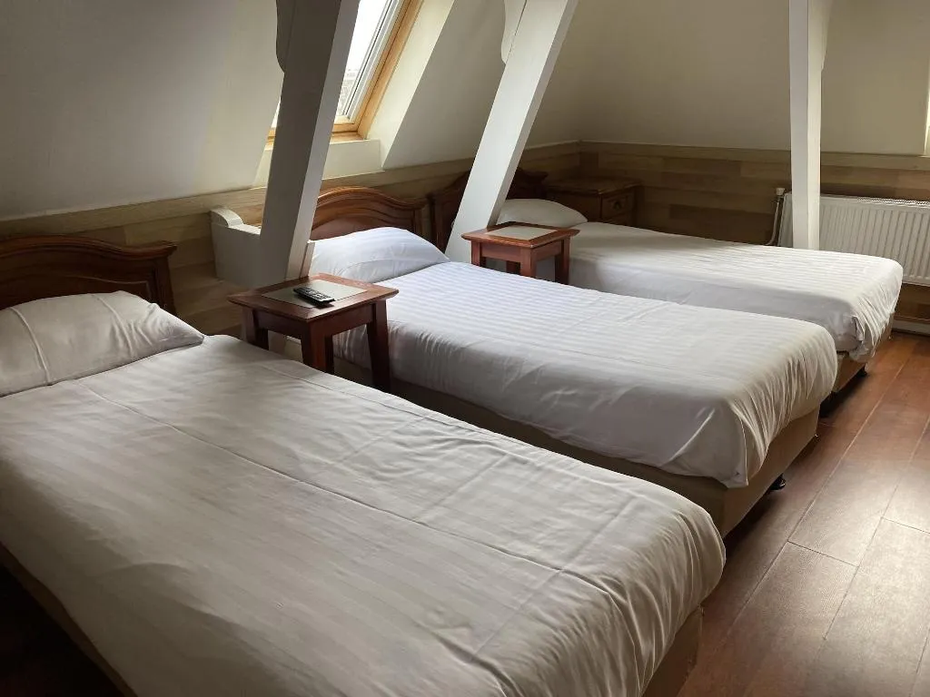 Room, Hotel Isis, Amsterdam